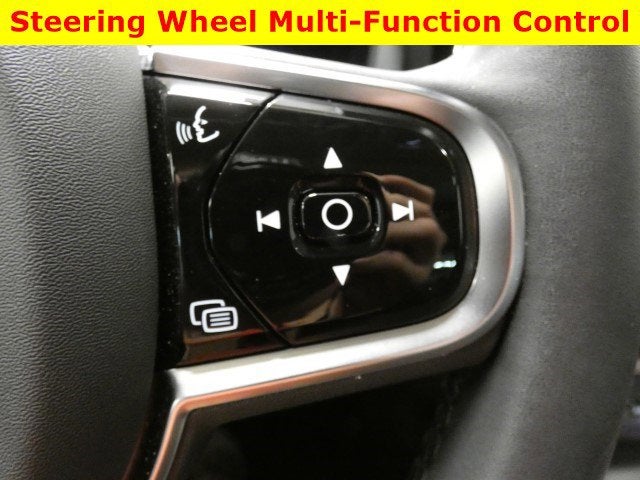 2023 Volvo XC60 Ultimate Dark Theme