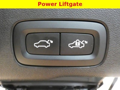 2023 Volvo XC60 Ultimate Dark Theme