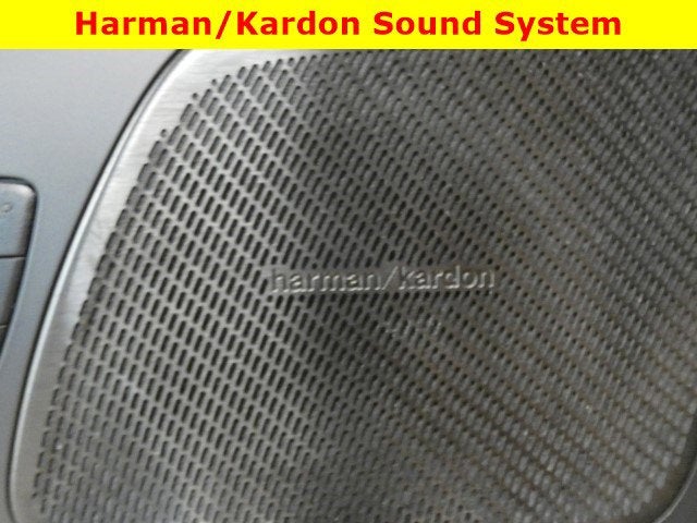 2023 Volvo XC60 Ultimate Dark Theme