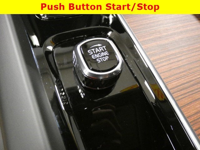 2023 Volvo XC60 Ultimate Dark Theme