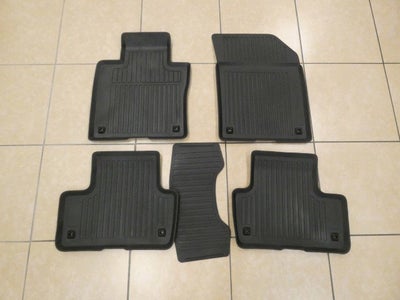 2023 Volvo XC60 Ultimate Dark Theme