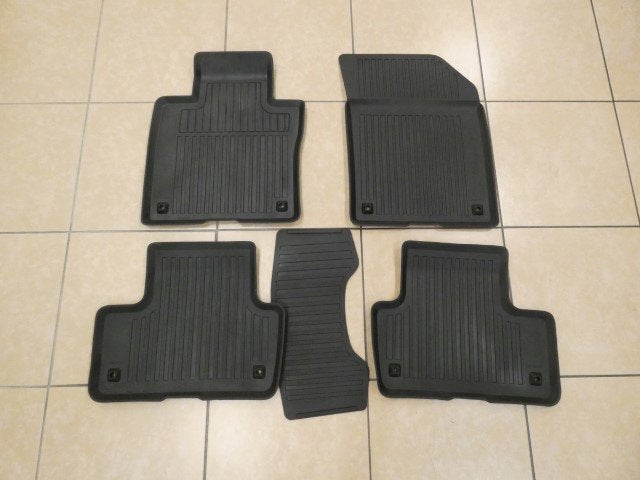 2023 Volvo XC60 Ultimate Dark Theme