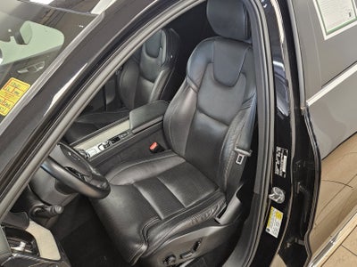 2022 Volvo XC60 Inscription