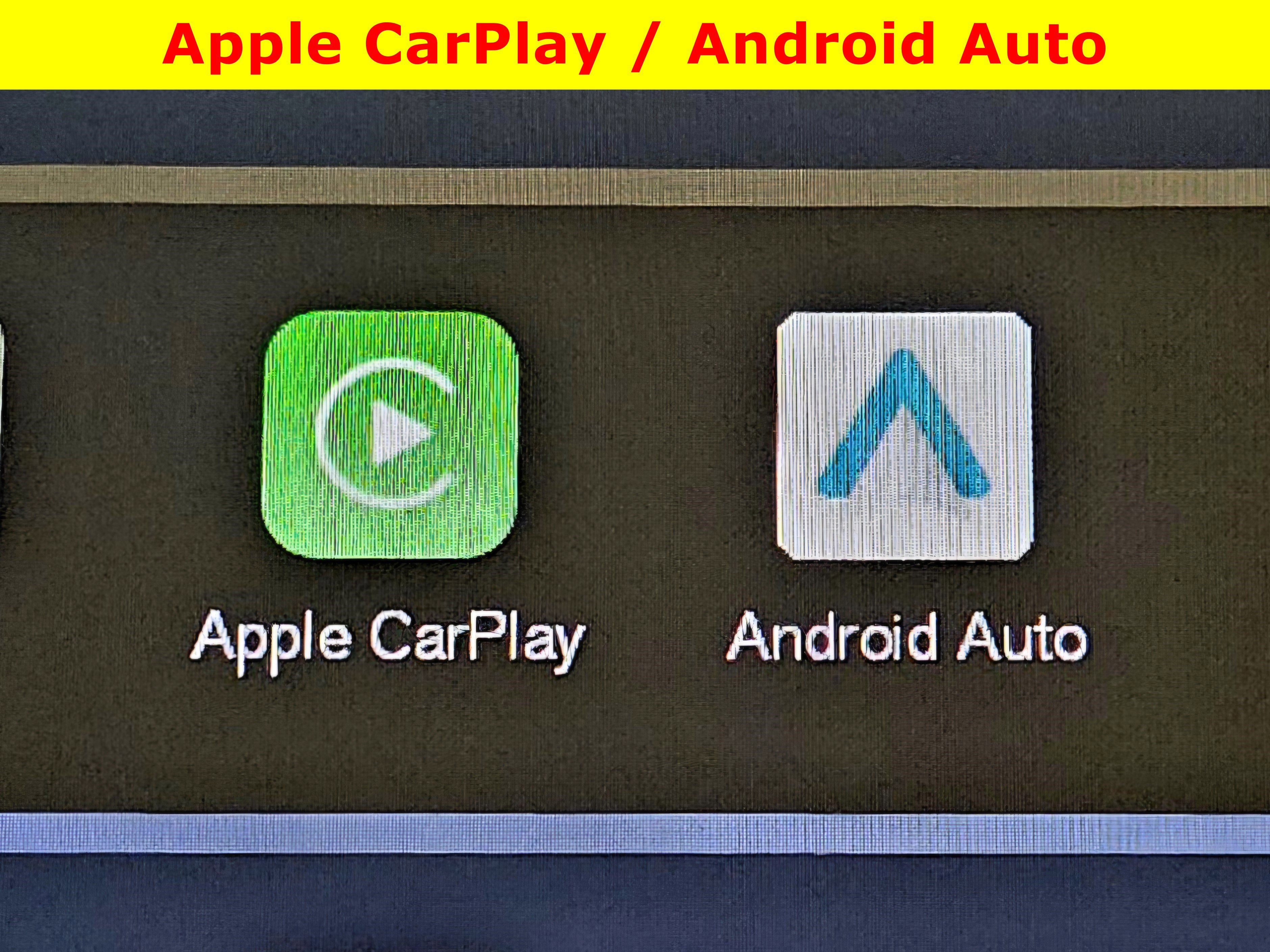 2022 Volvo XC60 R-Design