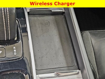 2022 Volvo XC60 R-Design