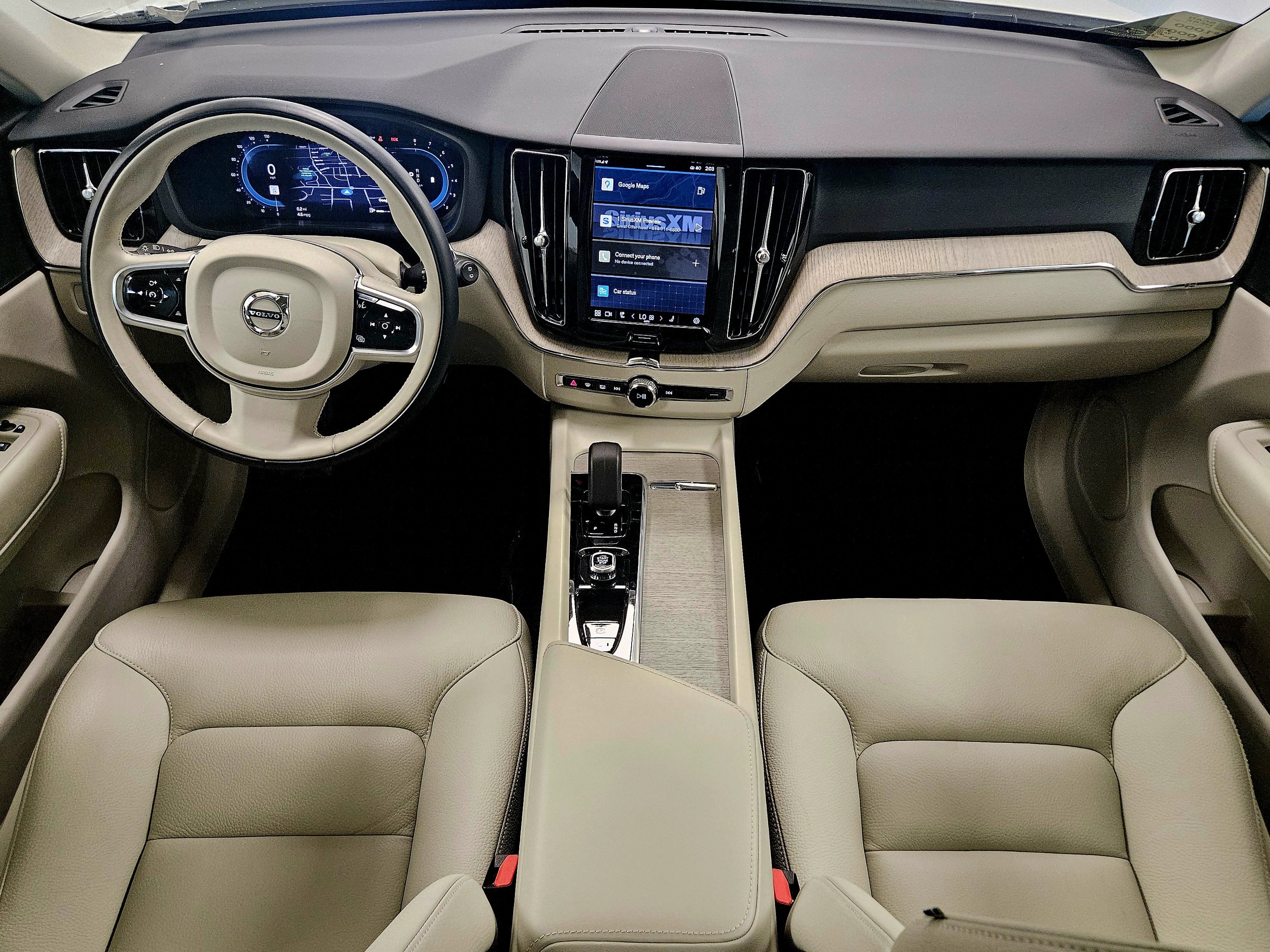 2023 Volvo XC60 Plus Bright Theme