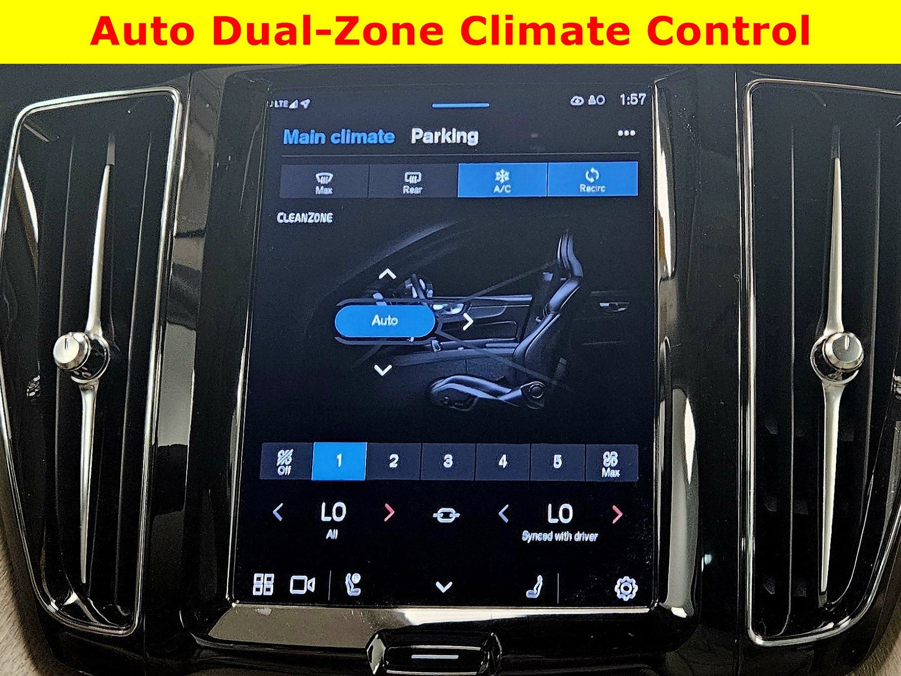 2023 Volvo XC60 Plus Bright Theme