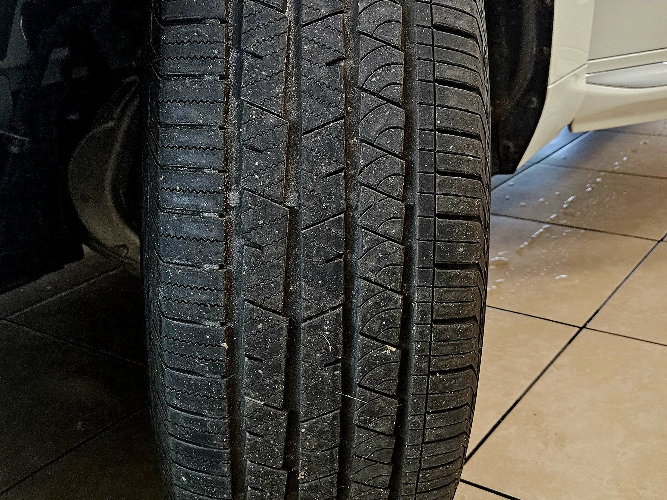 2023 Volvo XC60 Plus Bright Theme