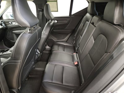 2023 Volvo XC40 Ultimate Bright Theme