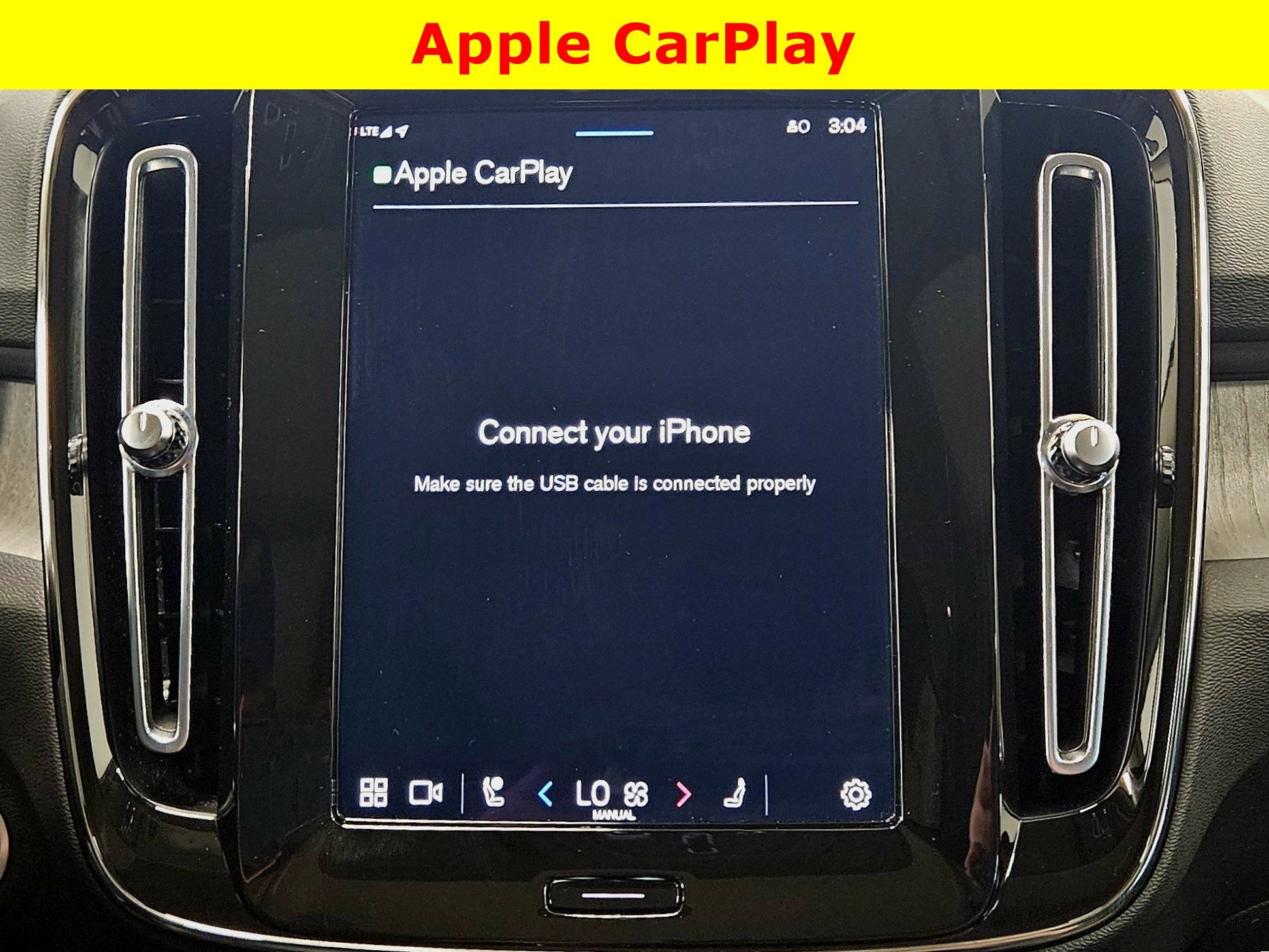 2023 Volvo XC40 Ultimate Bright Theme