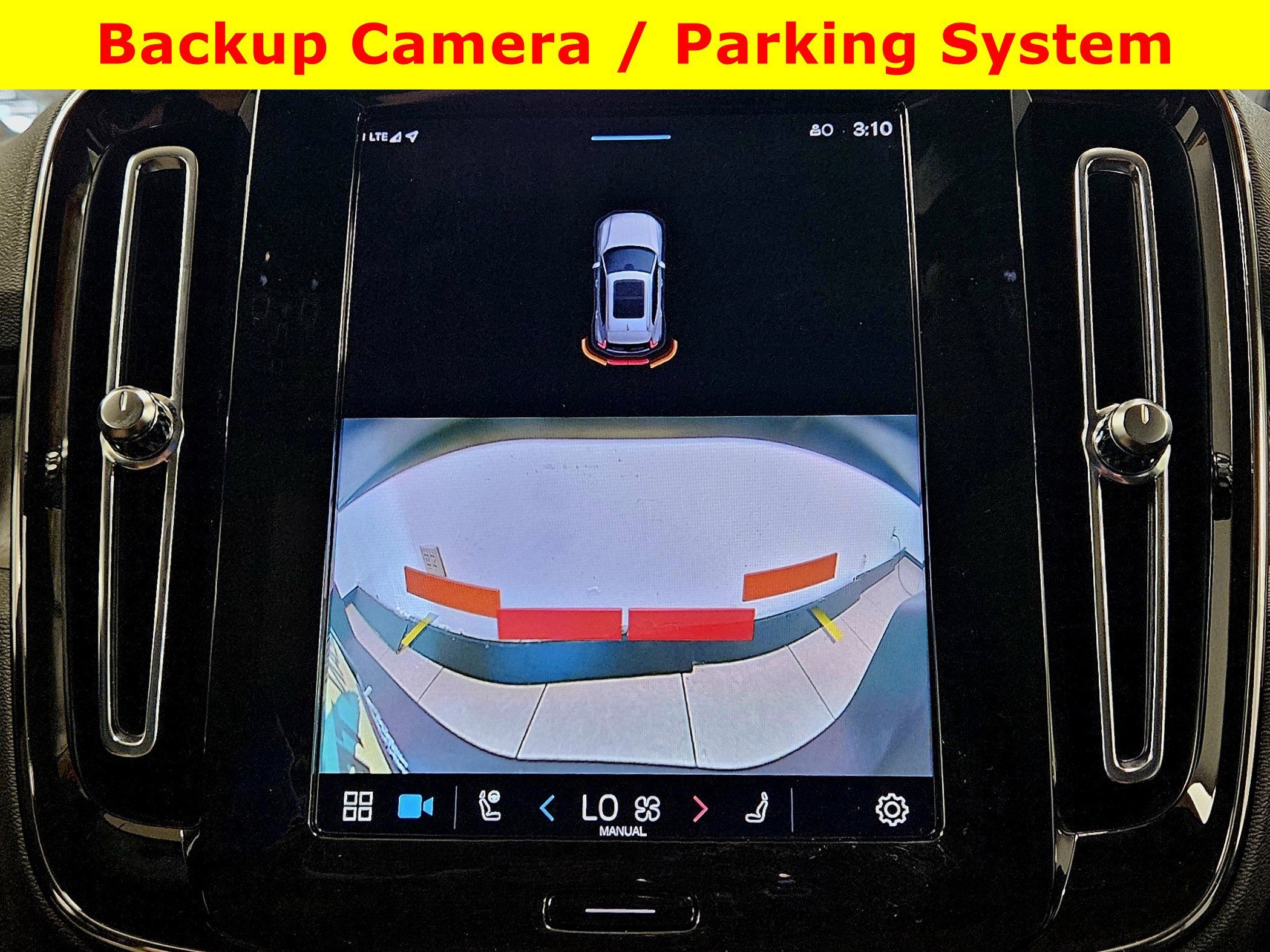 2023 Volvo XC40 Ultimate Bright Theme