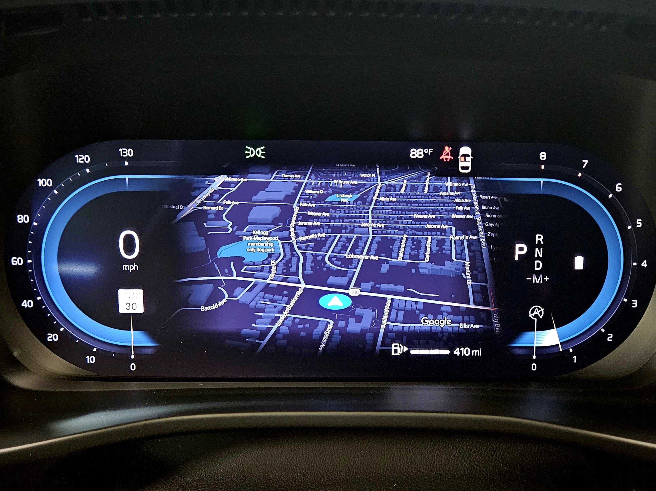 2023 Volvo XC40 Ultimate Bright Theme