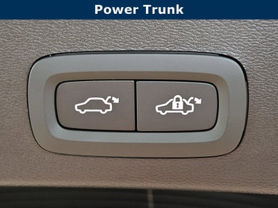 2026 Volvo XC40 Plus