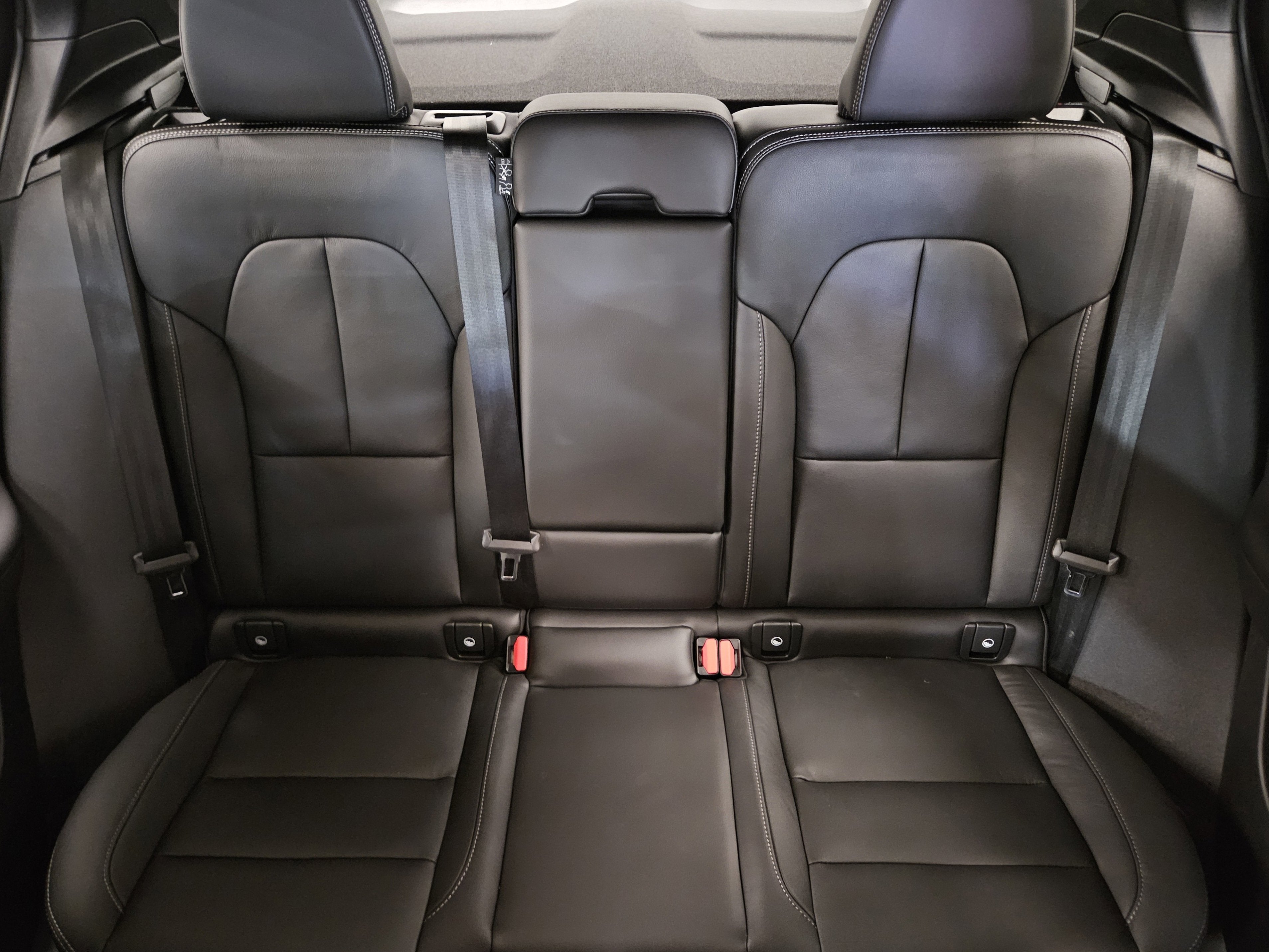 2026 Volvo XC40 Plus