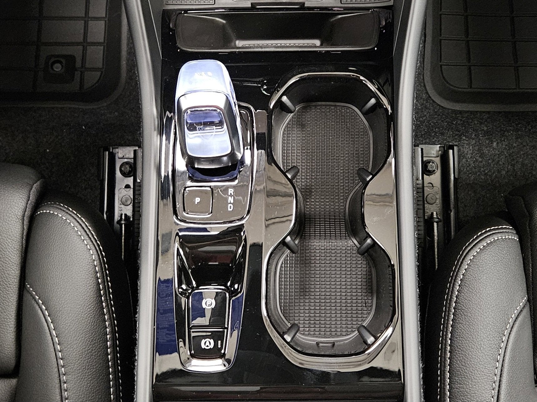 2026 Volvo XC40 Plus