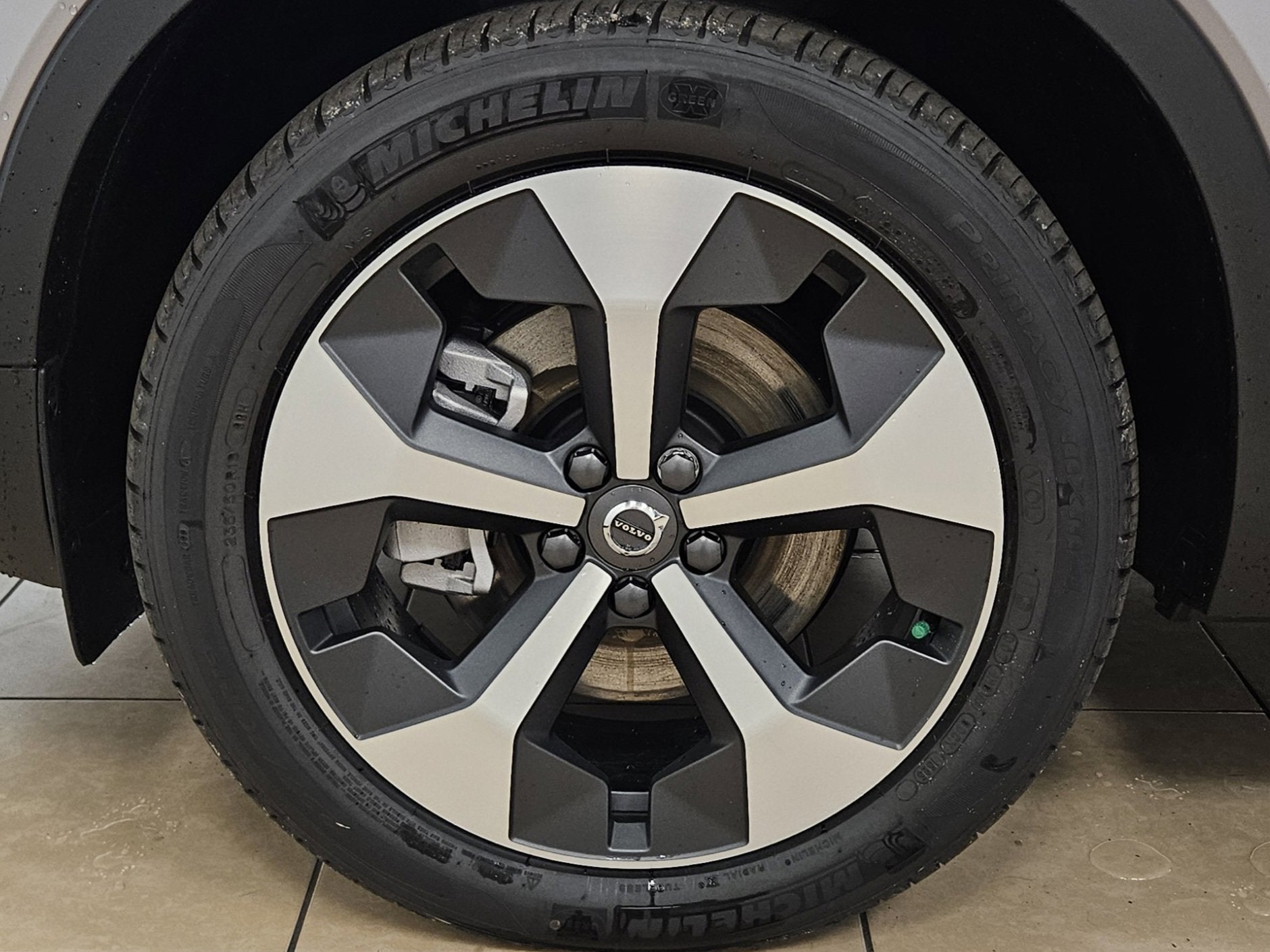 2026 Volvo XC40 Plus