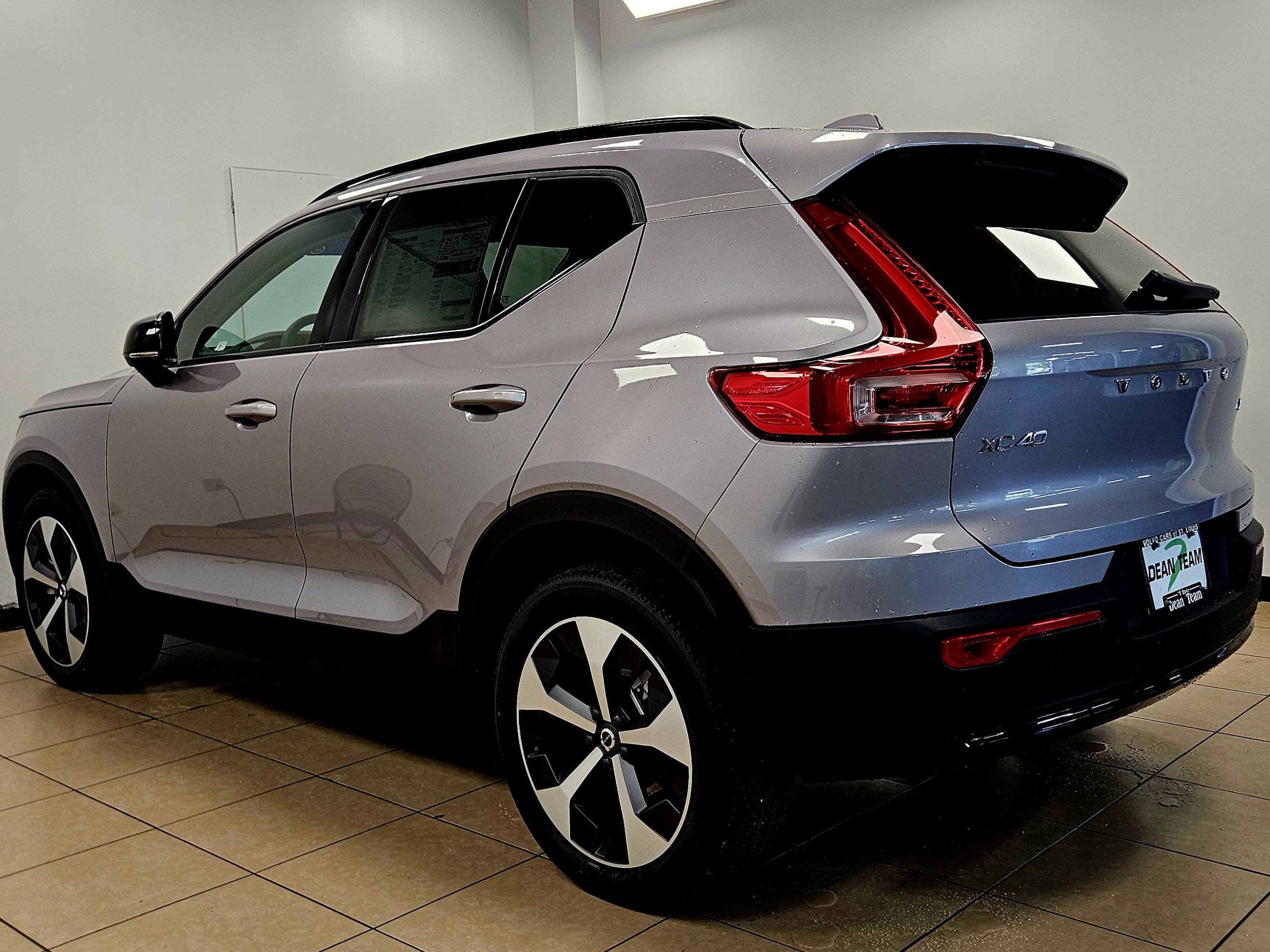 2026 Volvo XC40 Plus