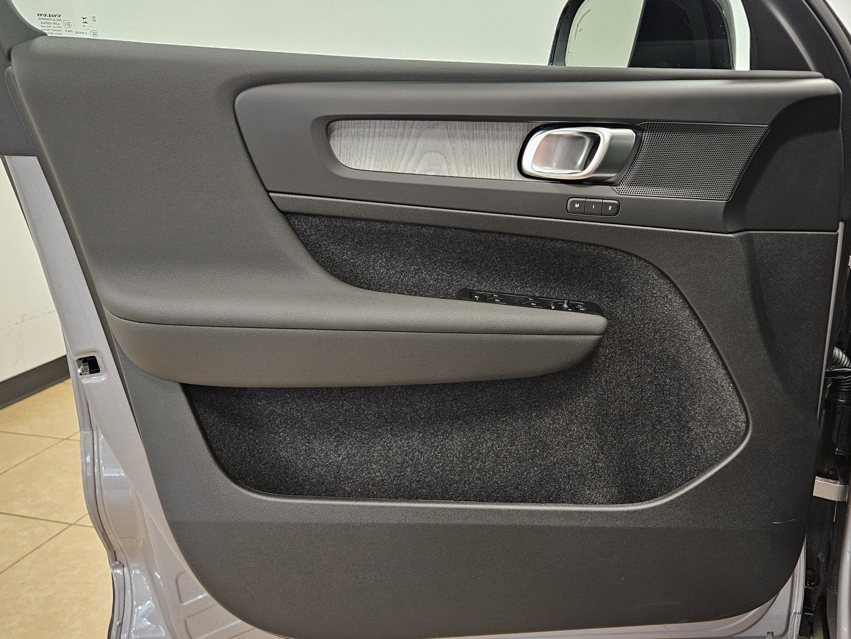 2026 Volvo XC40 Plus