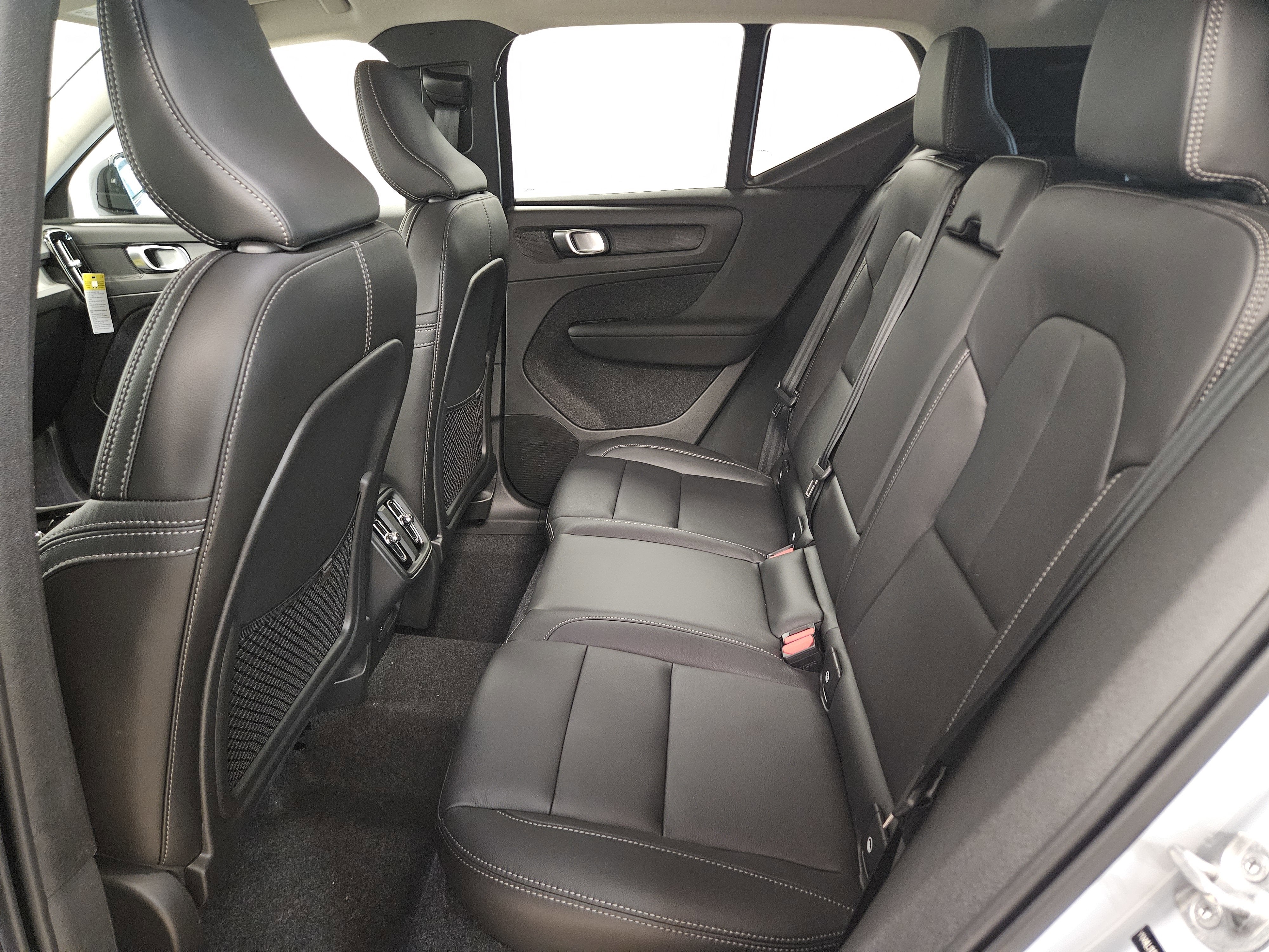 2026 Volvo XC40 Plus