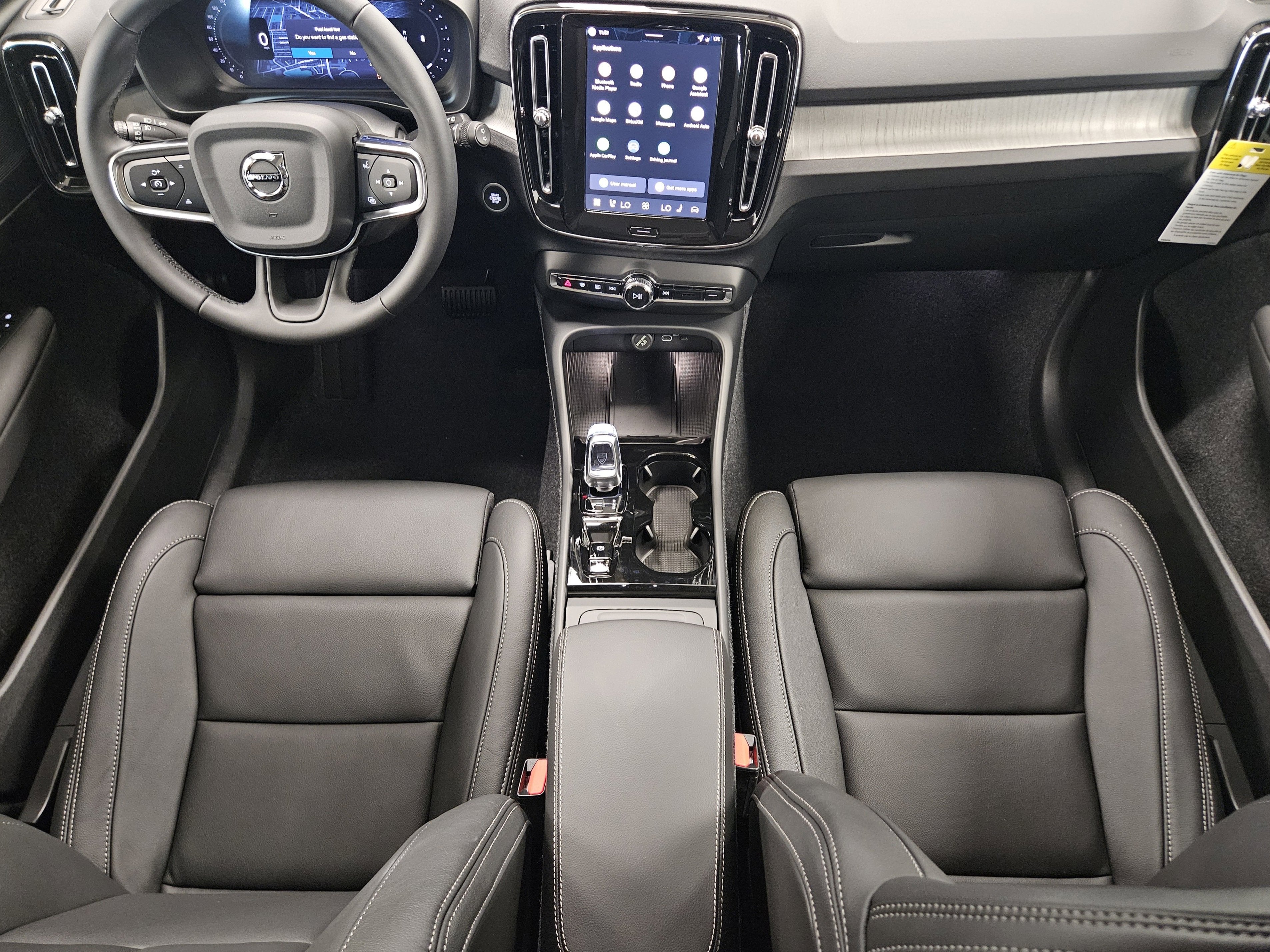 2026 Volvo XC40 Plus