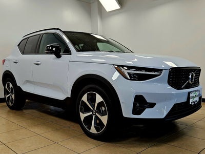2026 Volvo XC40 Plus
