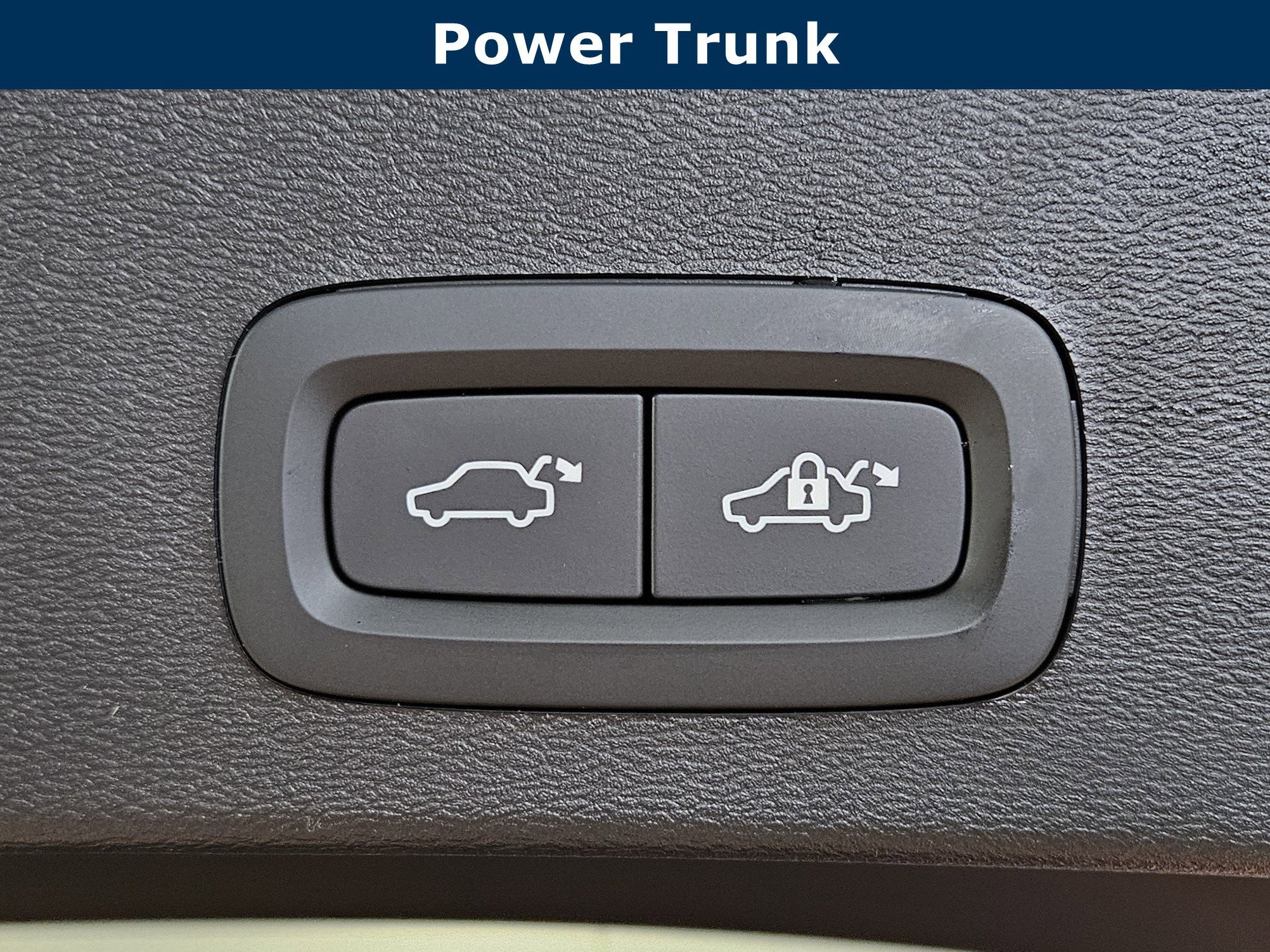 2026 Volvo XC40 Plus