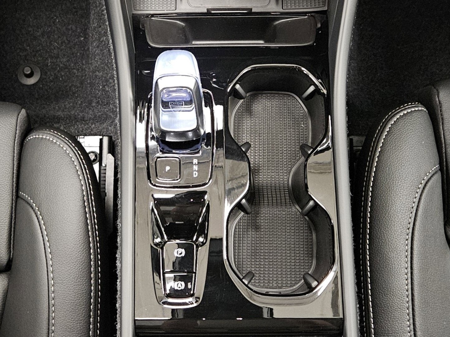 2026 Volvo XC40 Plus