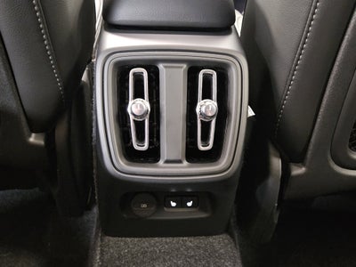 2026 Volvo XC40 Plus