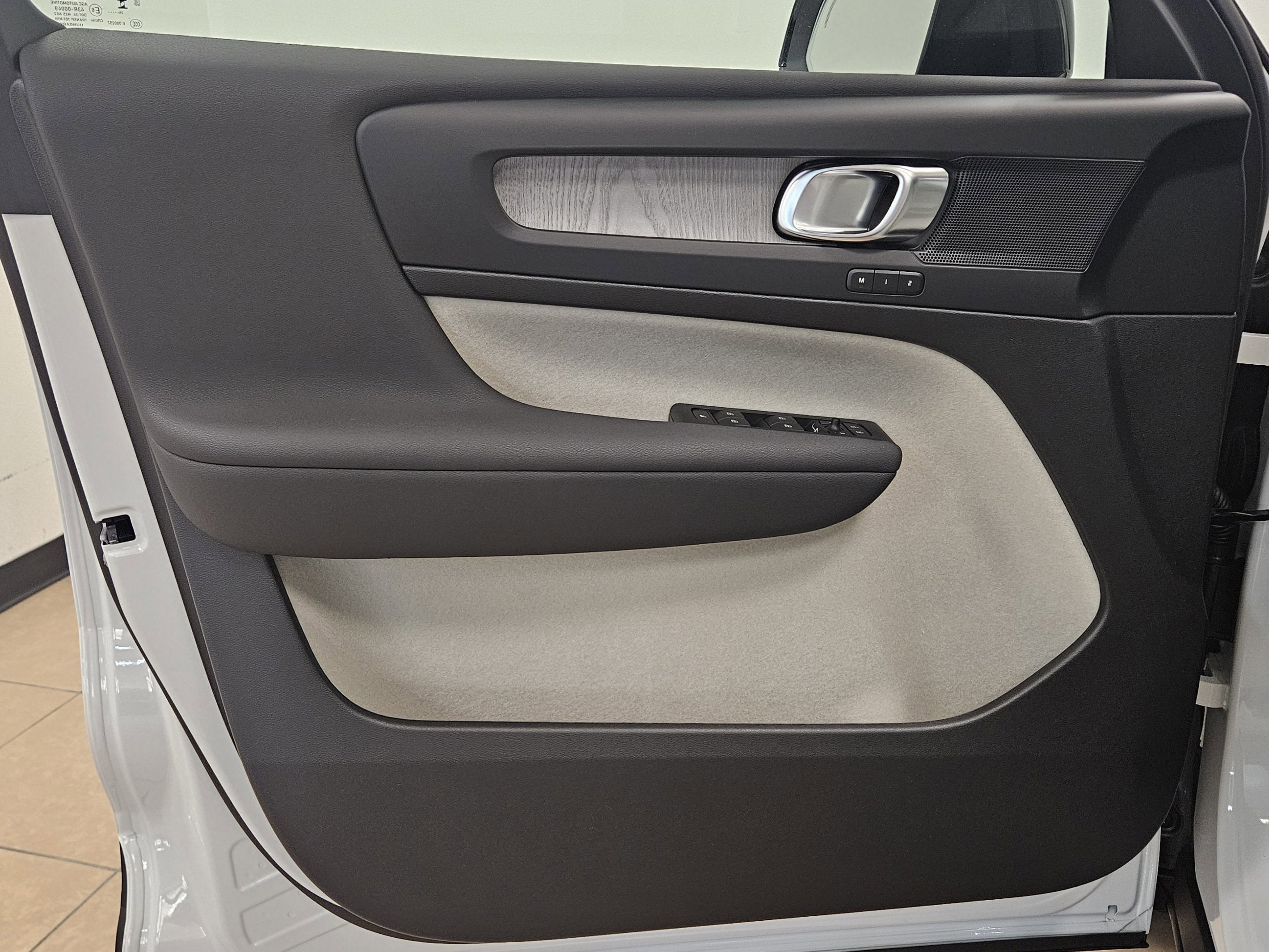 2026 Volvo XC40 Plus