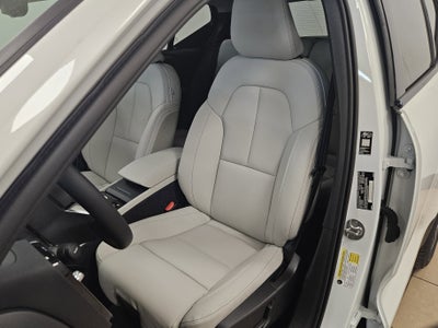 2026 Volvo XC40 Plus