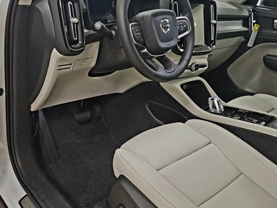 2026 Volvo XC40 Plus