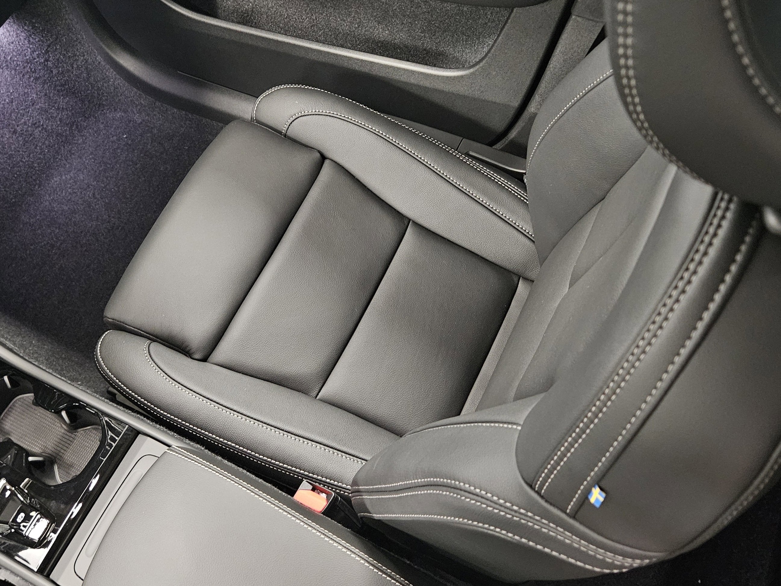 2026 Volvo XC40 Plus