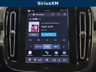 2026 Volvo XC40 Plus