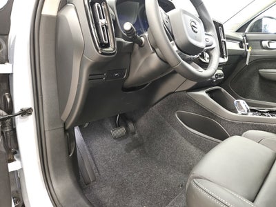 2026 Volvo XC40 Plus