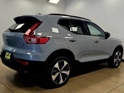 2026 Volvo XC40 Plus