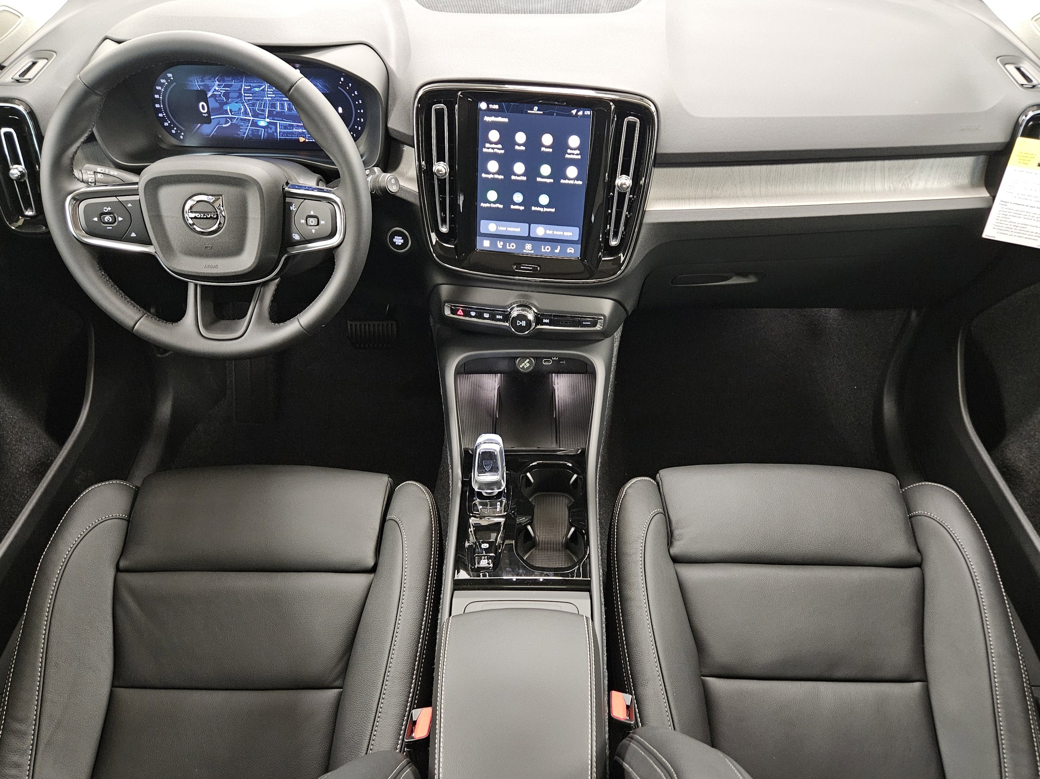 2026 Volvo XC40 Plus