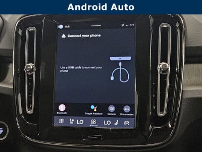 2026 Volvo XC40 Plus