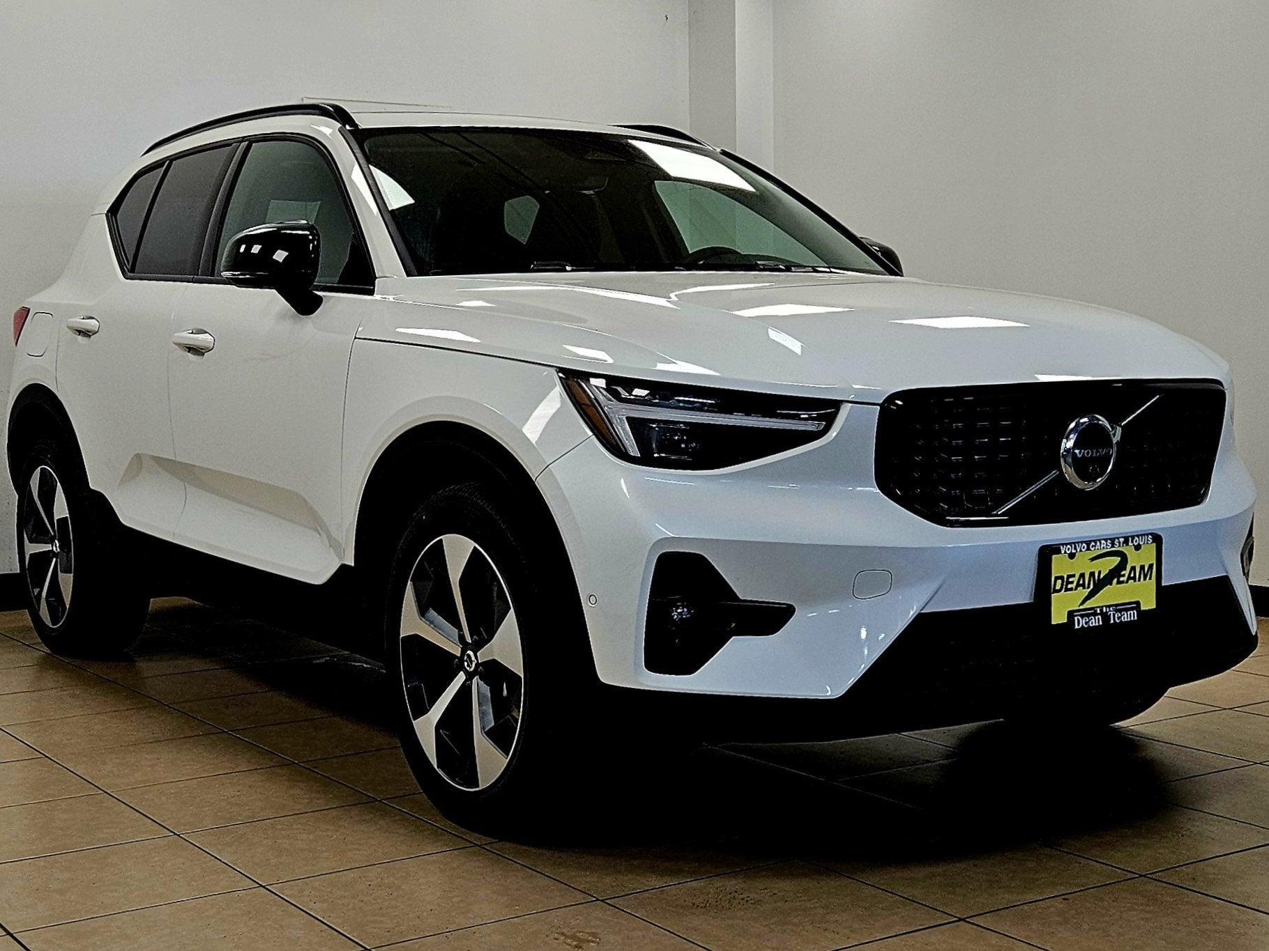 2026 Volvo XC40 Plus