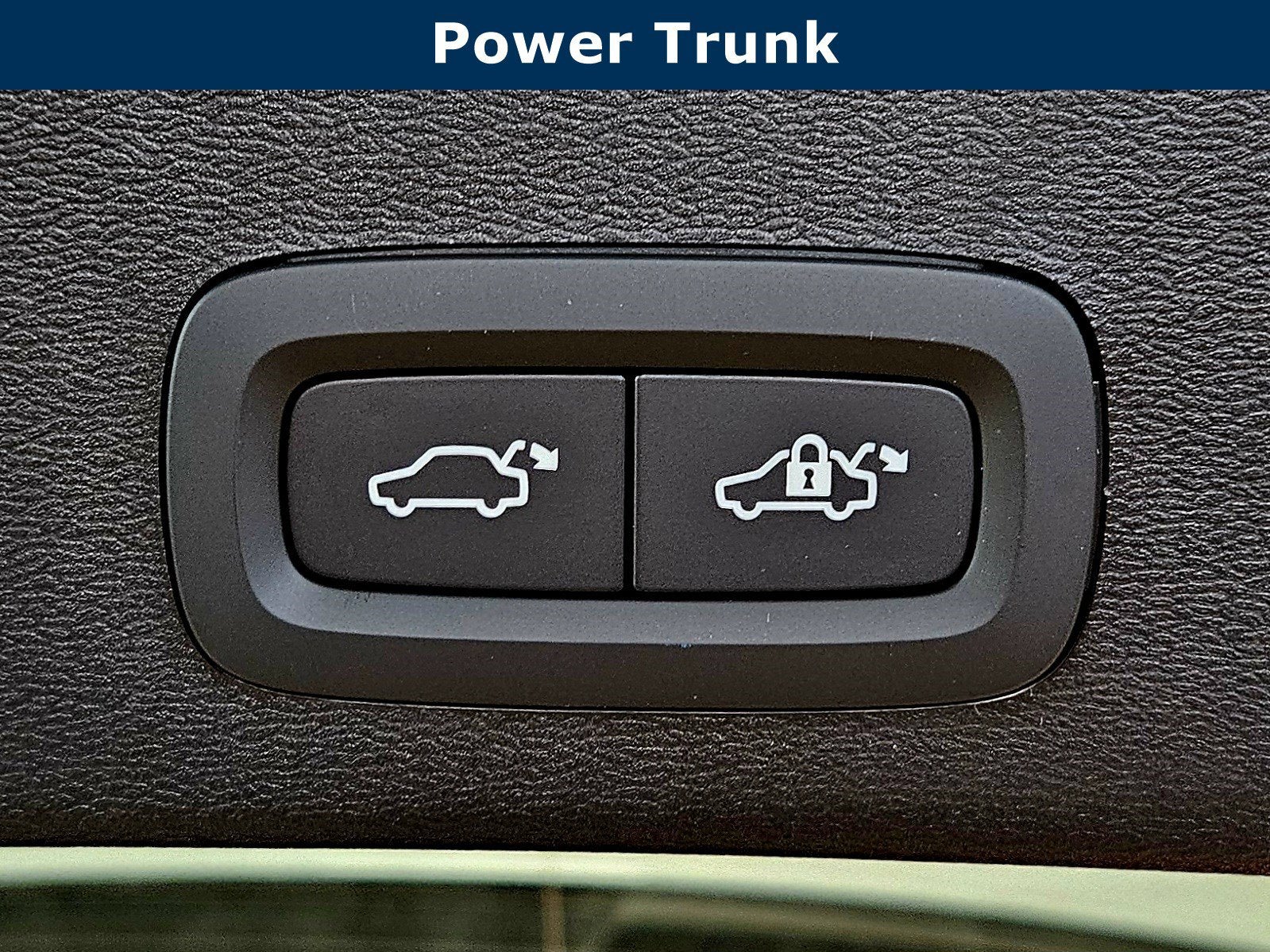 2026 Volvo XC40 Plus