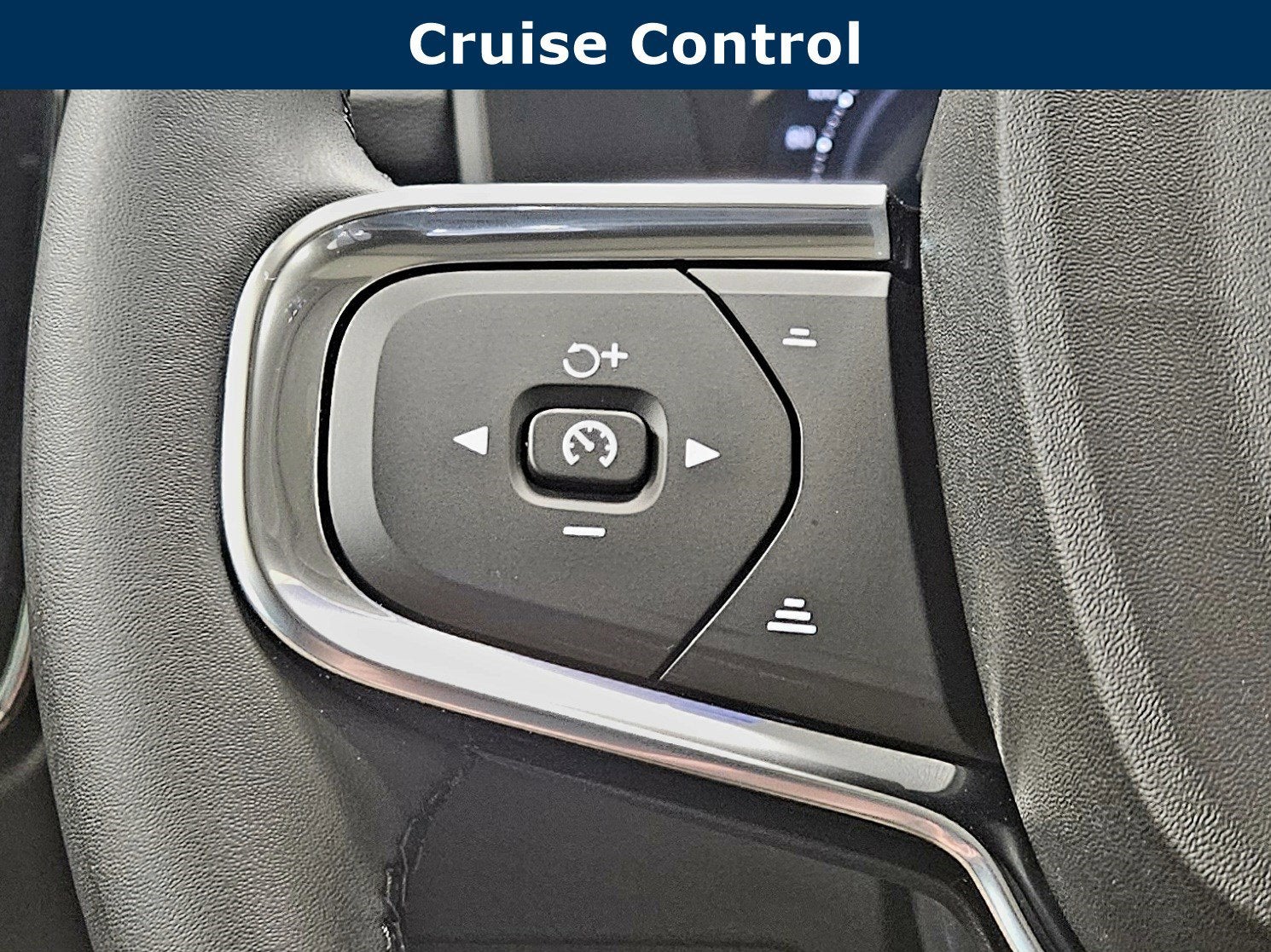 2026 Volvo XC40 Plus