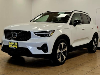 2026 Volvo XC40 Plus