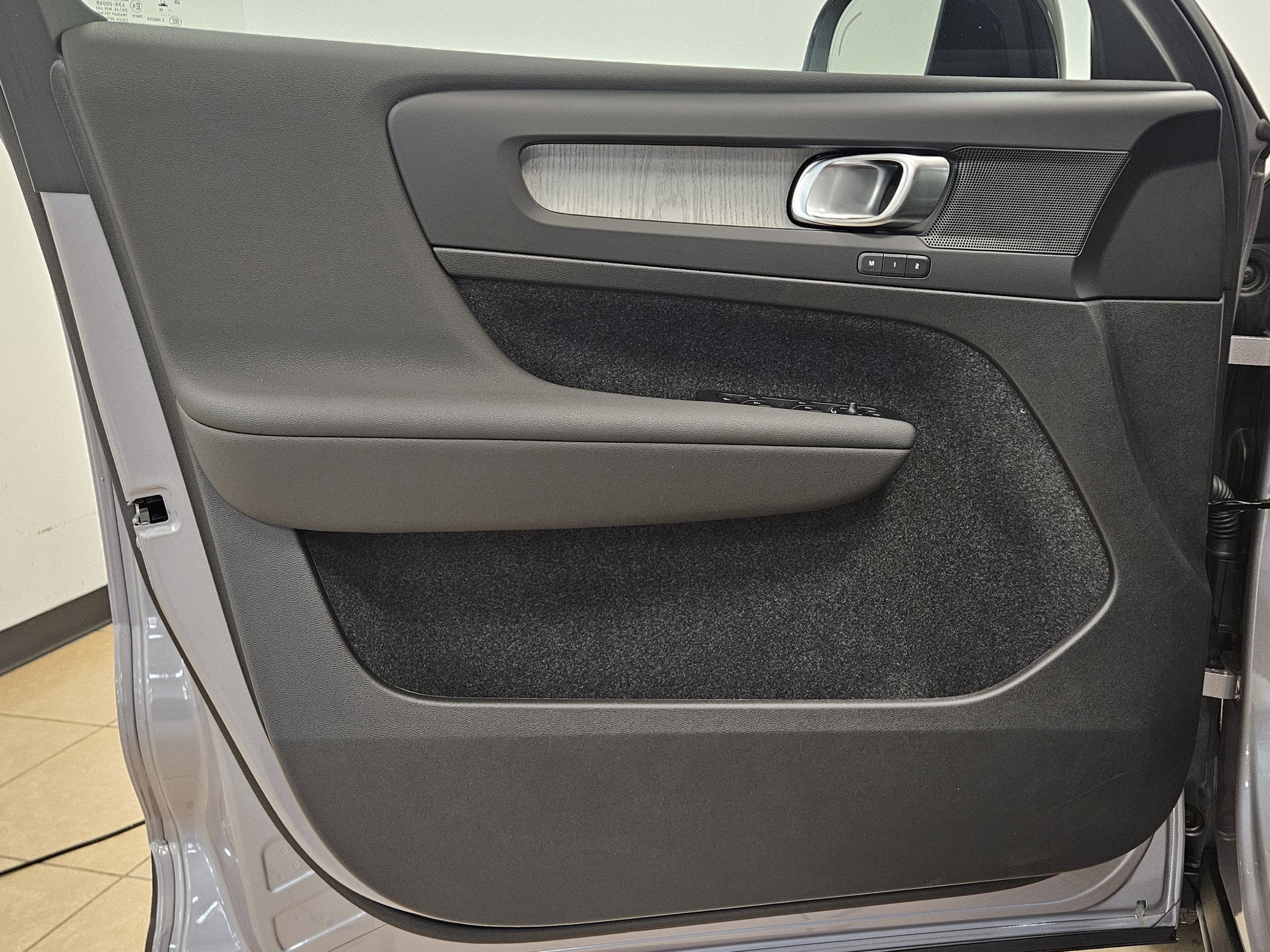 2026 Volvo XC40 Plus