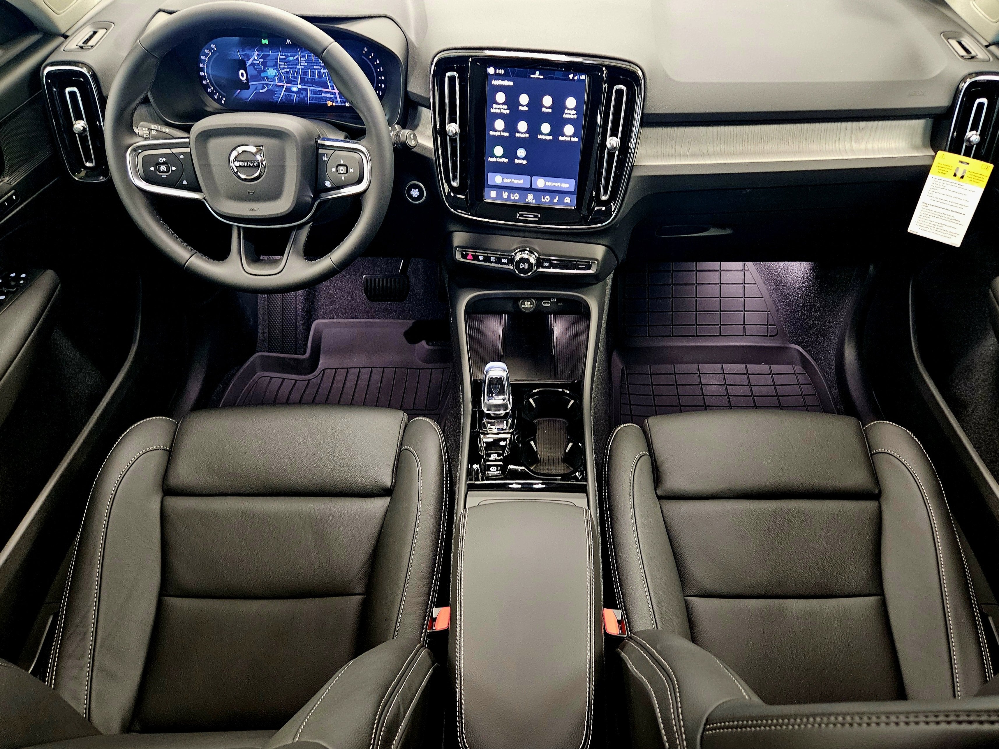 2026 Volvo XC40 Plus