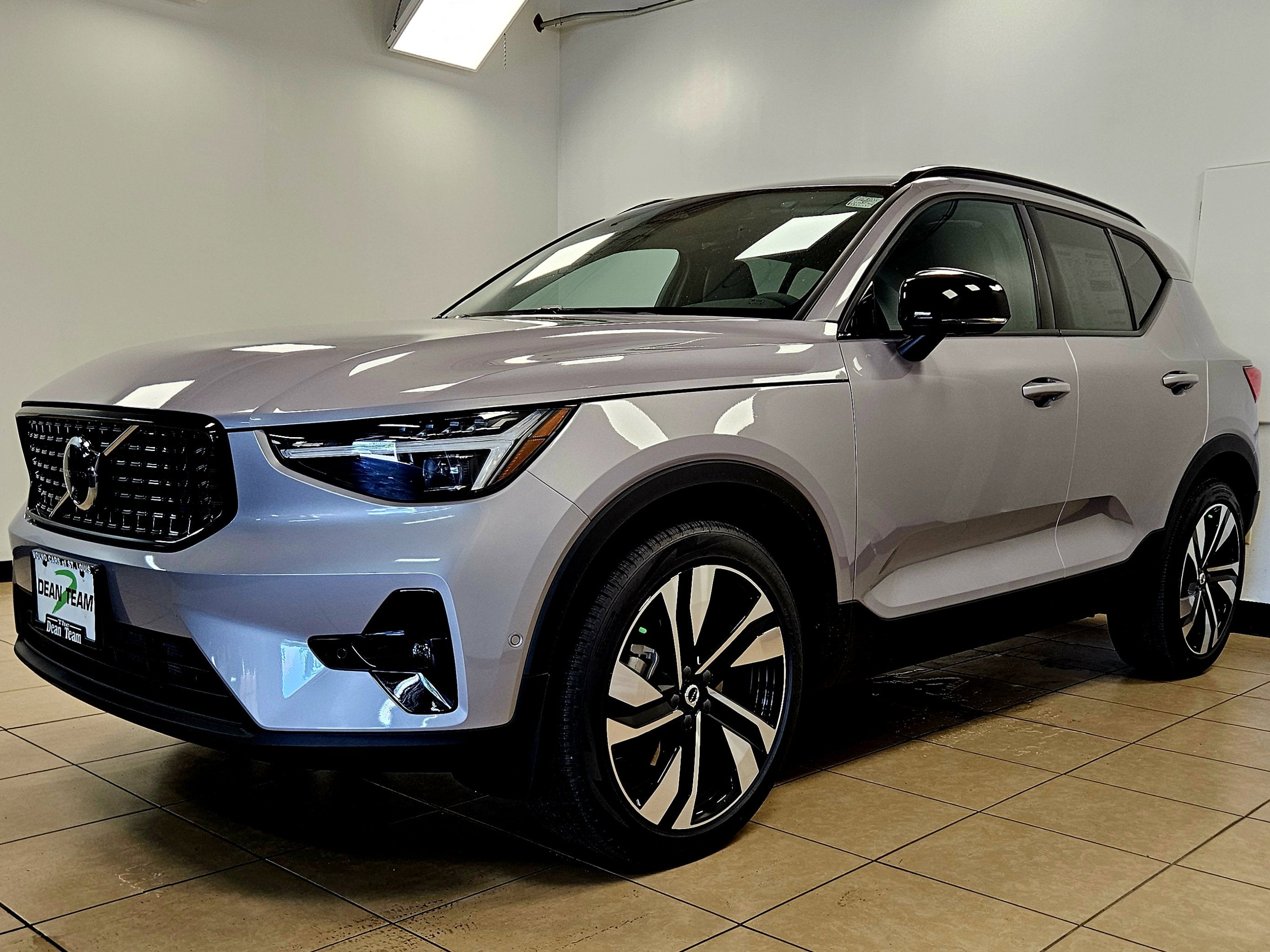 2026 Volvo XC40 Plus