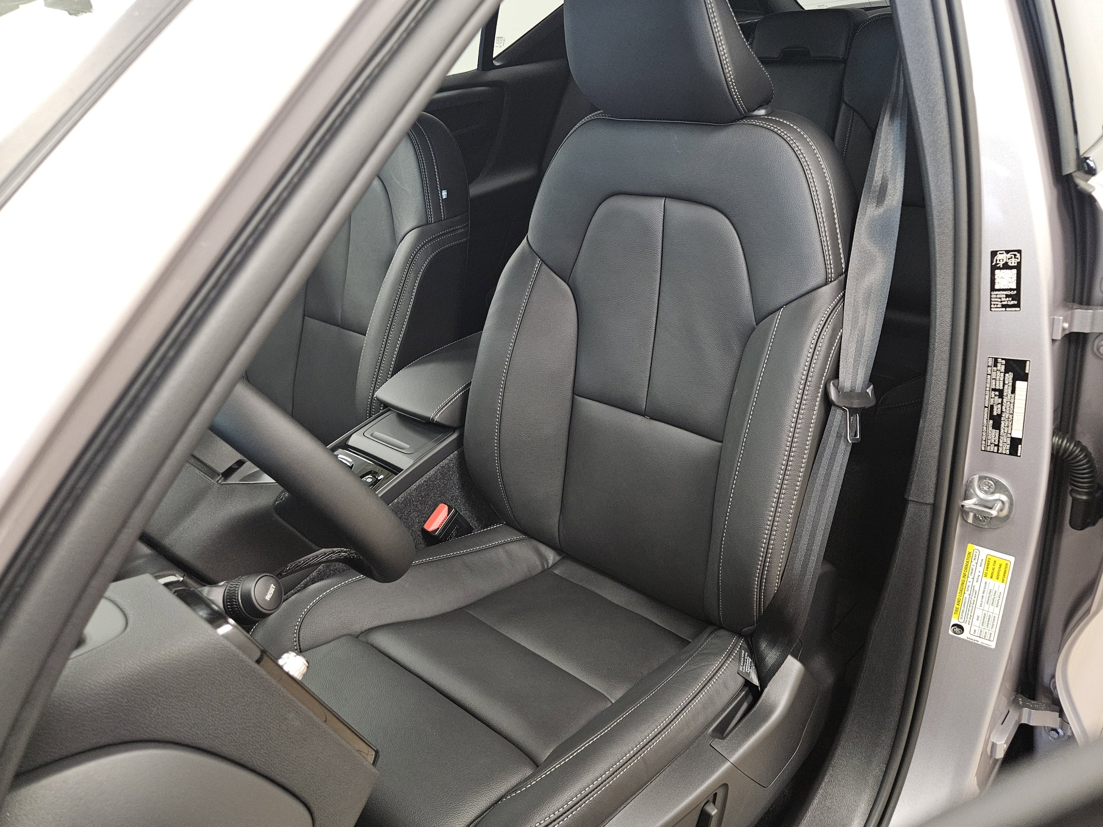 2026 Volvo XC40 Plus