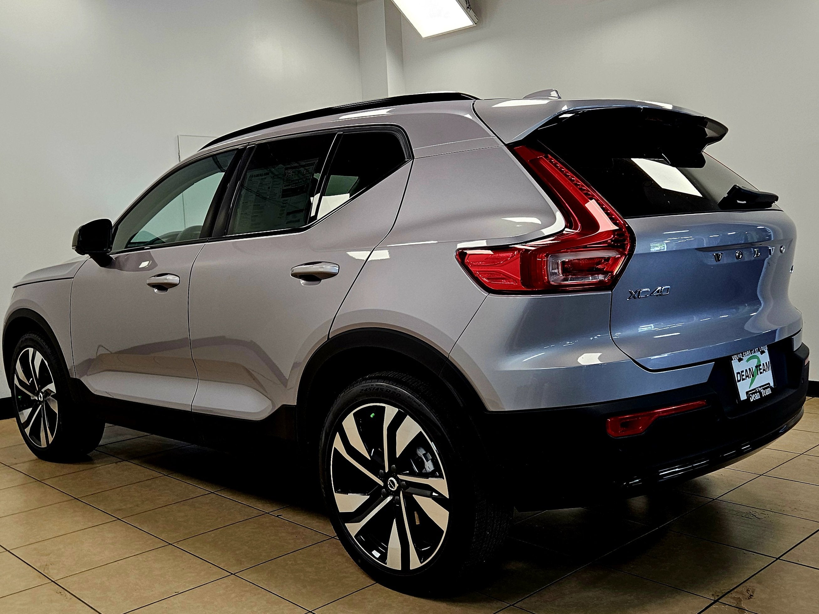 2026 Volvo XC40 Plus