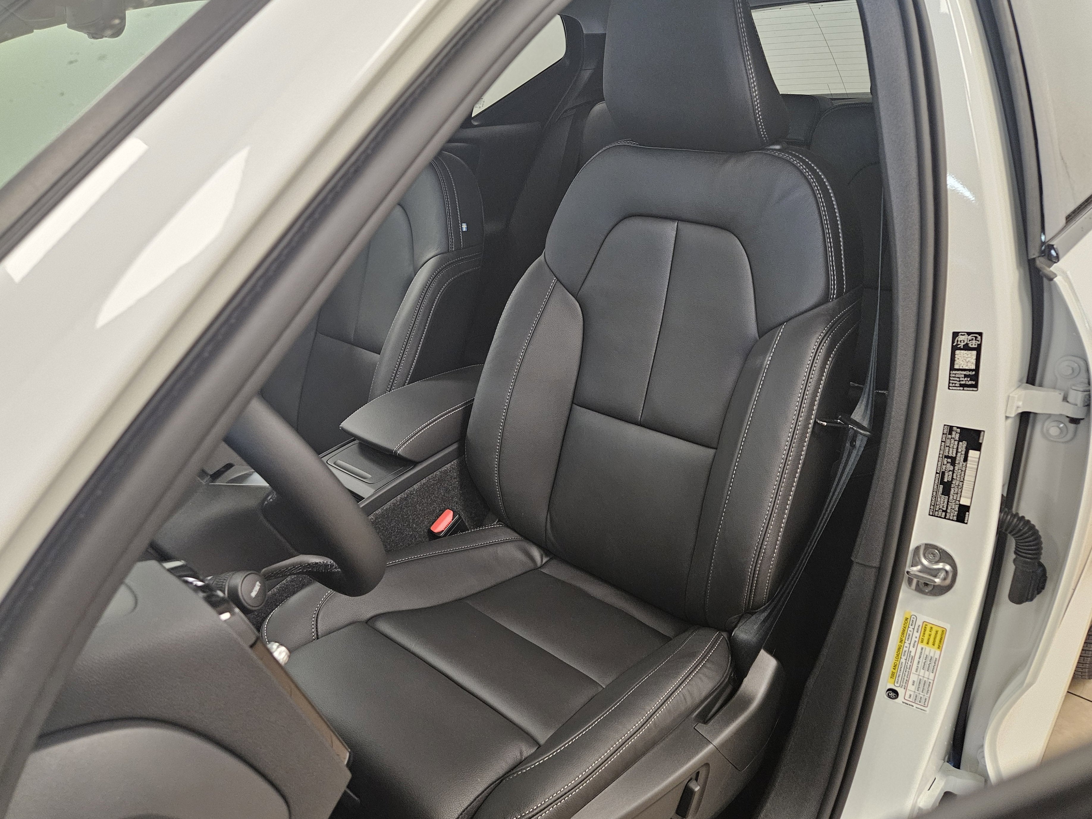 2026 Volvo XC40 Ultra