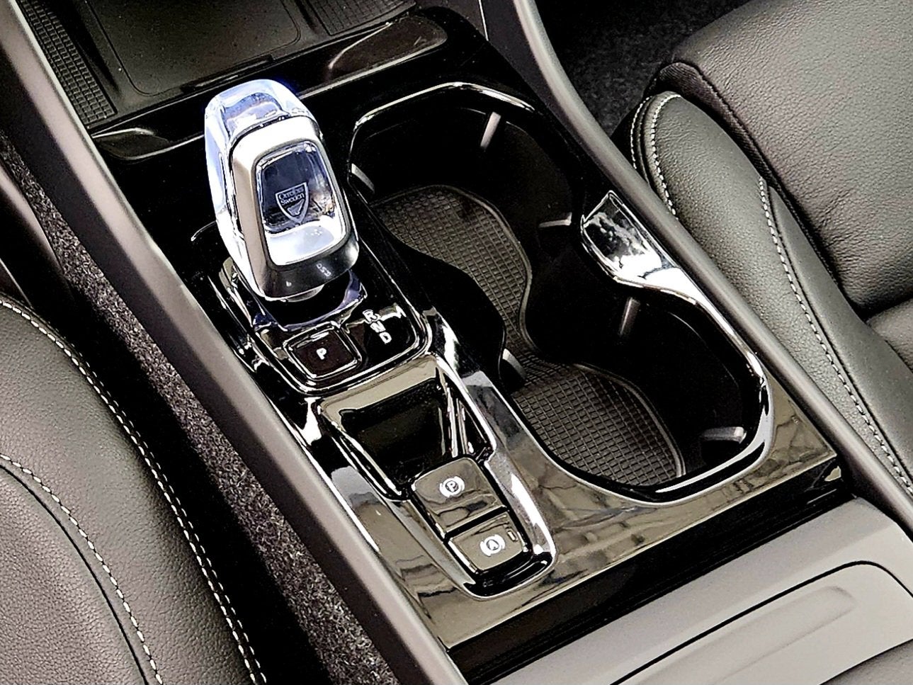 2026 Volvo XC40 Ultra