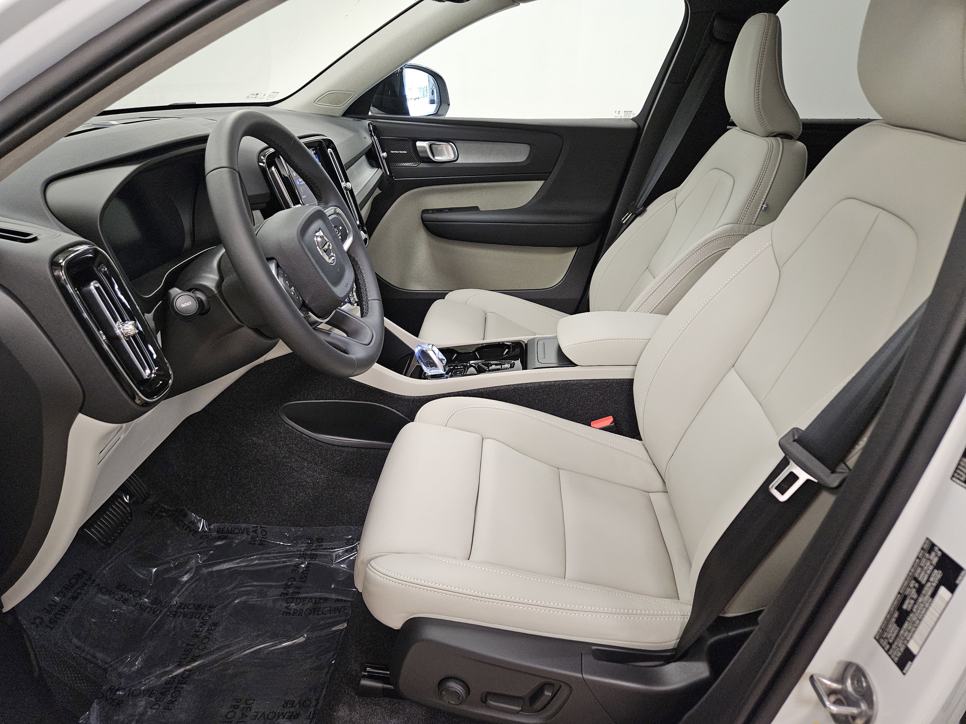 2026 Volvo XC40 Ultra