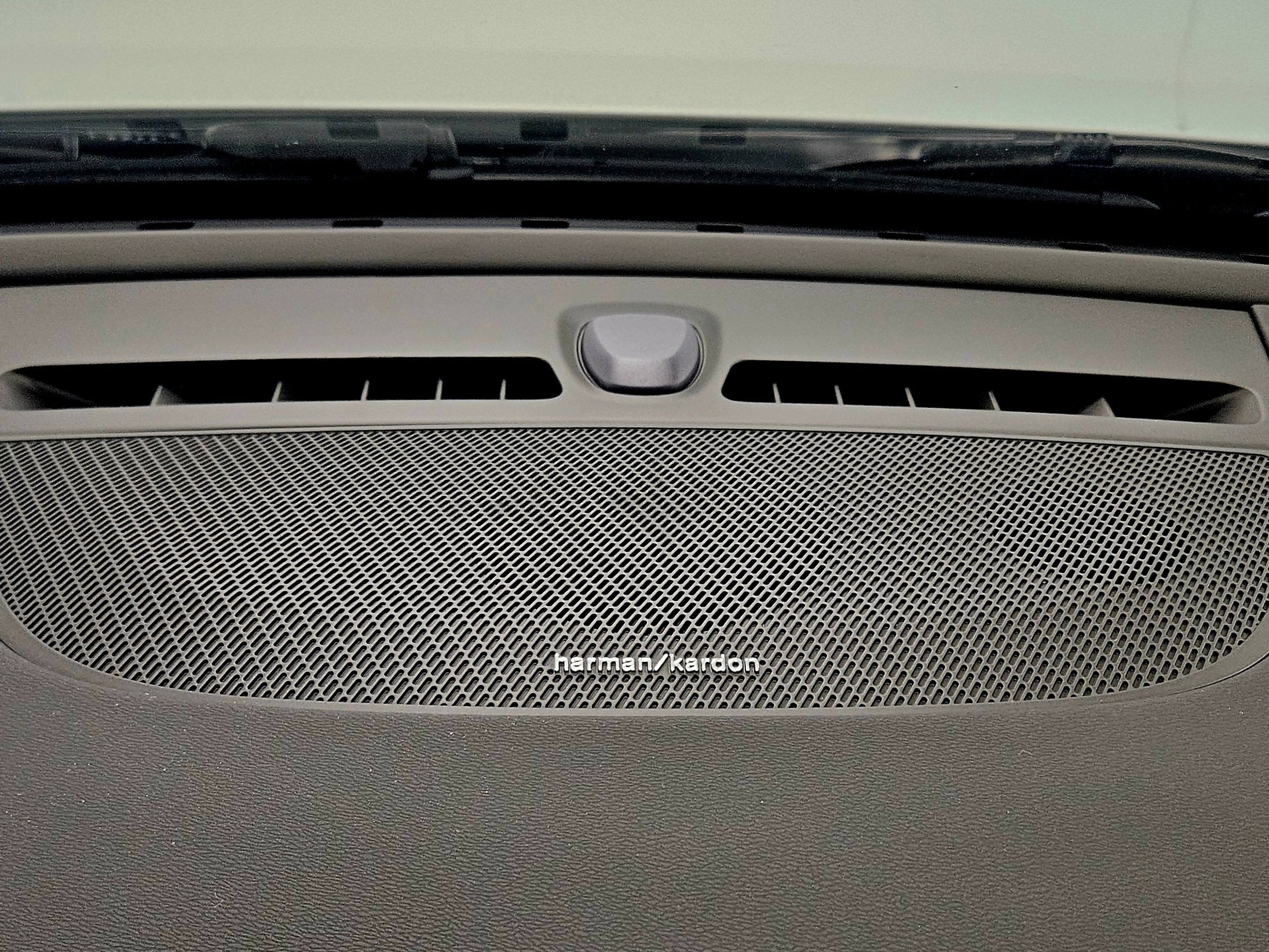 2026 Volvo XC40 Ultra